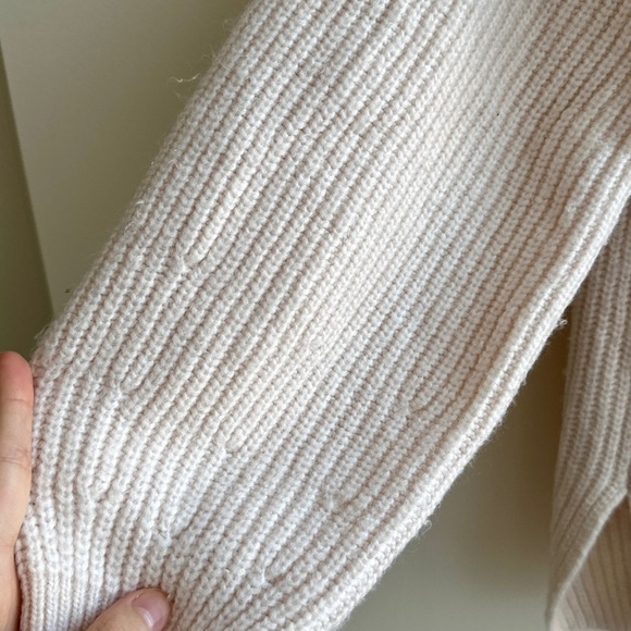 Ann Taylor Deep V-Neck Knit Sweater, Layering Sweater, Blush Pink, Size Medium - Picture 5 of 15